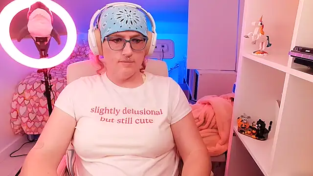 TransCayenne online show from November 11, 7:58 pm