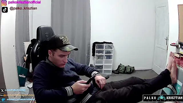 PKrisztian online show from November 27, 10:34 pm