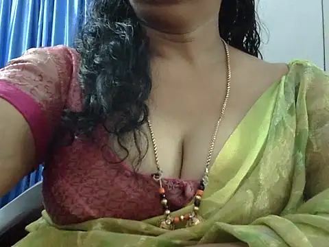 Snapshot of Vijji-telugu chatting on September 15, 4:23 am Vijji-telugu online show from September 15, 4:23 am
