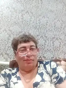 Lee Nell online show from December 21, 11:11 am