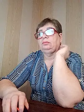 Lee Nell online show from February 6, 2:33 am