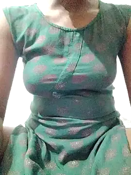 rituporna2004 online show from March 3, 1:09 pm