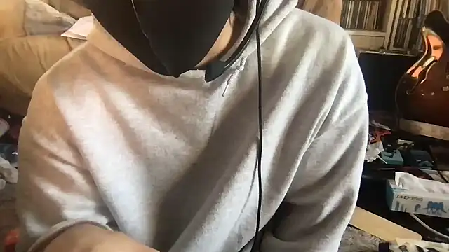 hazuki0727 online show from January 8, 11:18 pm