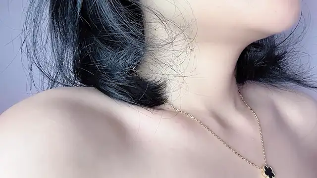 Baenee online show from November 15, 7:54 pm