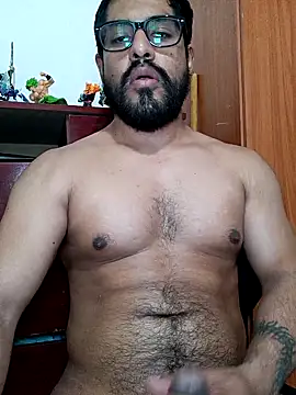 HombreS3n online show from March 13, 7:50 pm