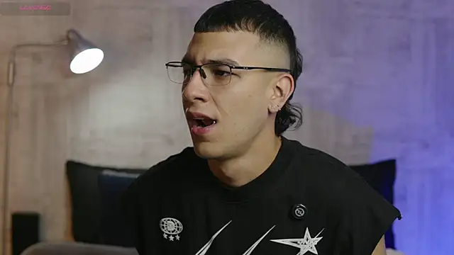 SymonPrince online show from February 6, 11:52 pm