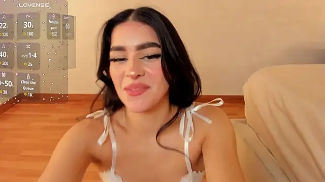 Snapshot of Antonellaparis_ chatting on January 15, 5:29 am Antonellaparis online show from January 15, 5:29 am