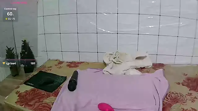 Snapshot of Stumpy_Governor chatting on September 25, 8:51 am Stumpy Governor online show from September 25, 8:51 am