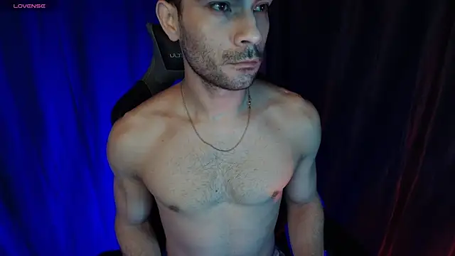 sexyboycolombi4 online show from January 17, 8:52 am