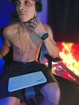 sexyboycolombi4 online show from June 5, 3:13 am