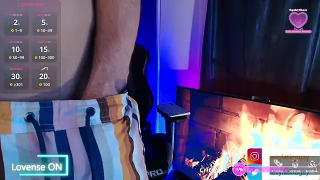 sexyboycolombi4 online show from June 30, 9:32 am