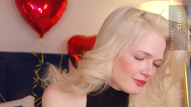 Snapshot of MilaDemies chatting on December 28, 6:17 am MilaDemies online show from December 28, 6:17 am