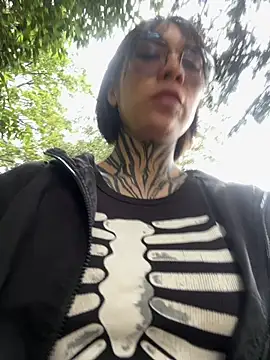 K Intraven0us online show from February 10, 8:24 pm