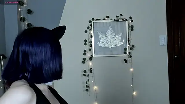 Snapshot of BlueBerry____ chatting on November 12, 6:41 pm BlueBerry online show from November 12, 6:41 pm