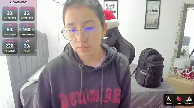 Amy joones online show from December 20, 1:43 pm