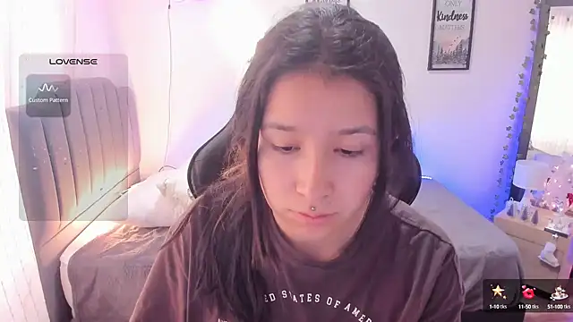 Amy joones online show from December 23, 1:35 pm