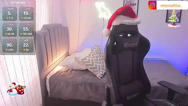 Amy joones online show from December 24, 1:39 pm