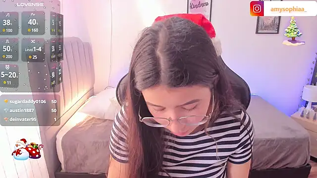 Amy joones online show from December 27, 5:05 pm
