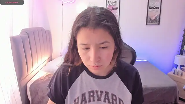 Amy joones online show from December 28, 1:59 pm