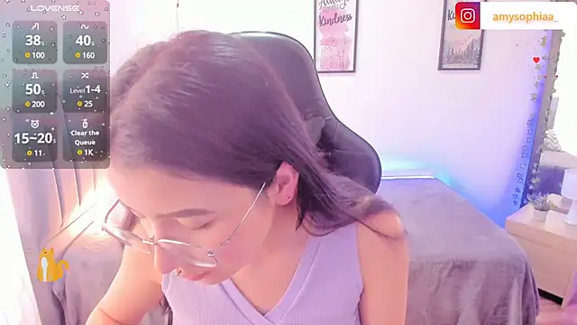 Amy joones online show from January 10, 4:30 pm
