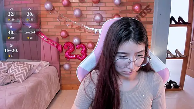 Amy joones online show from May 11, 2:45 pm
