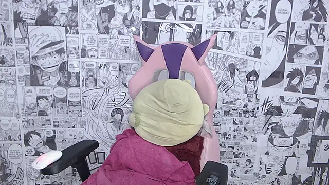 Snapshot of Miahparker chatting on February 19, 6:20 am Miahparker online show from February 19, 6:20 am