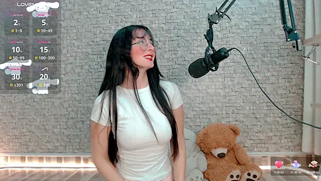 emma unu online show from May 19, 2:51 am