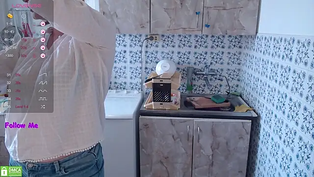 VerySweetKate111 online show from February 10, 9:46 am