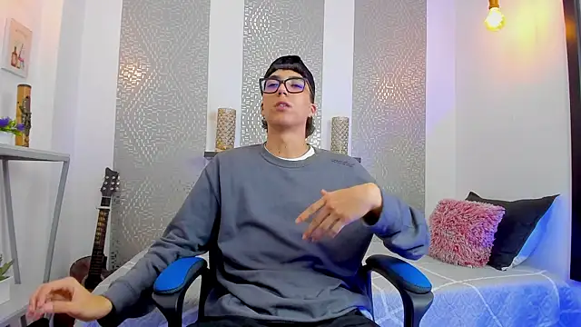 Nikolay Gregori online show from February 4, 10:32 am