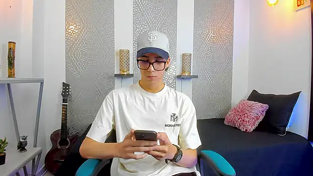 Nikolay Gregori online show from February 16, 4:31 am