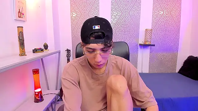 Nikolay Gregori online show from November 24, 4:23 am