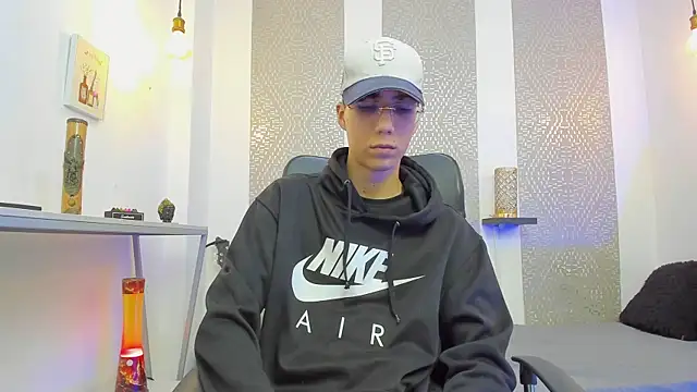 Nikolay Gregori online show from November 28, 4:26 am