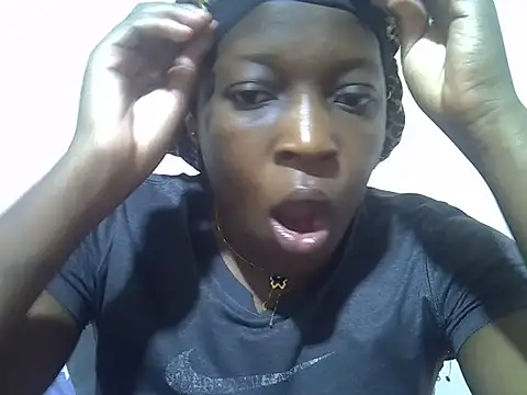 miss tash online show from December 14, 8:02 pm