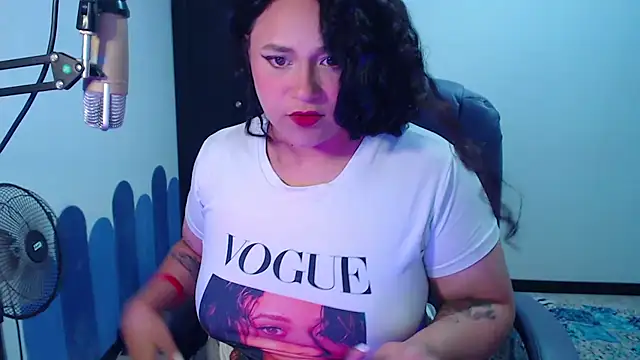 Luciernaga18 online show from October 6, 1:36 am