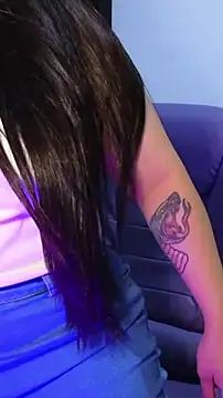 Luciernaga18 online show from November 17, 3:34 am