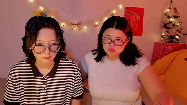 Snapshot of Gaby_Danna chatting on December 18, 4:29 am Gaby Danna online show from December 18, 4:29 am