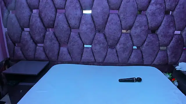 AlaSmith online show from December 2, 2:06 am