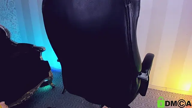 Haley Gars online show from December 8, 7:47 am