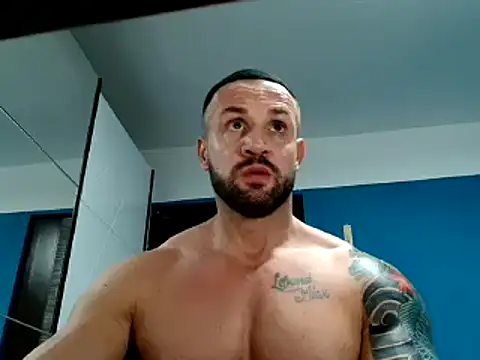 Magnificmuscles89 online show from February 3, 10:21 pm