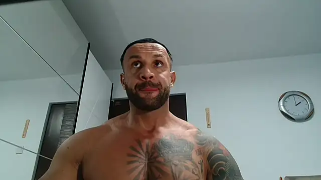 Magnificmuscles89 online show from April 13, 10:59 pm