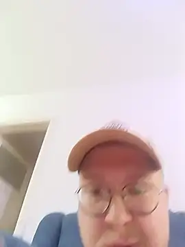 Snapshot of yigitht chatting on March 9, 1:48 pm yigitht online show from March 9, 1:48 pm
