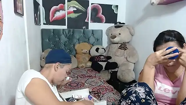 manzanahot9 online show from March 15, 1:41 am