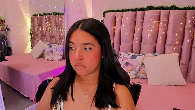 NikyBrookss online show from December 15, 12:20 pm