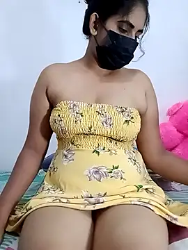 SLZAARA online show from October 29, 8:10 pm