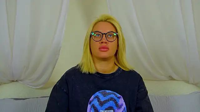 MariaNeumann online show from February 2, 6:28 pm