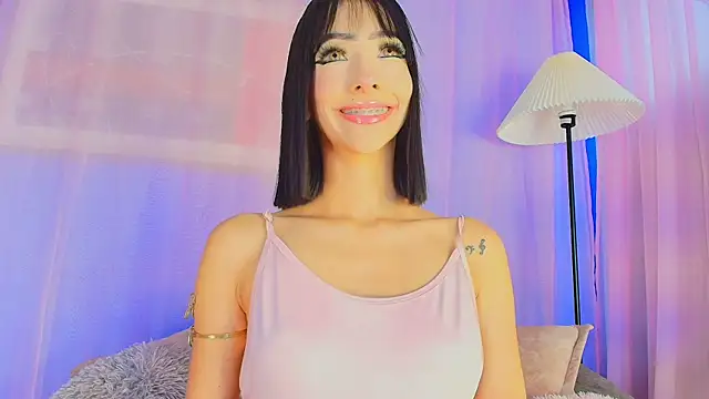 liccy hall online show from March 22, 11:35 am