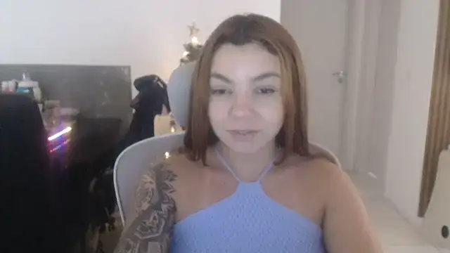 Snapshot of HotRuiva chatting on November 23, 11:10 am HotRuiva online show from November 23, 11:10 am