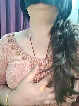 Aishwaryaa 69 online show from June 6, 1:43 am