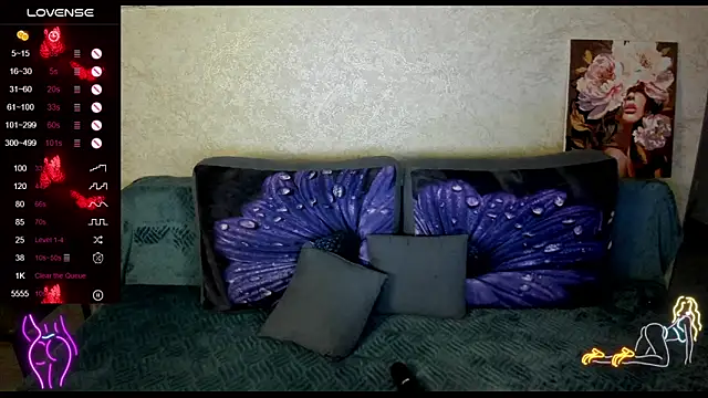  NigoNika online show from November 17, 12:11 pm