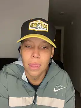 Rob and lizzy online show from February 5, 11:04 am